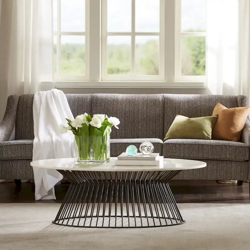 Table basse noire et blanche