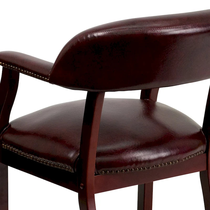 Chaise de conférence avec bande cloutée décorative